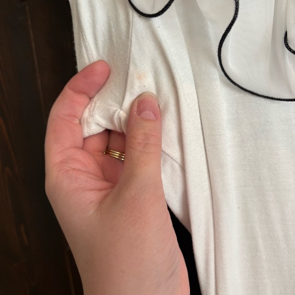 ❗️FINAL❗️Stera Chic White Ruffle Blouse Medium - Picture 6 of 9